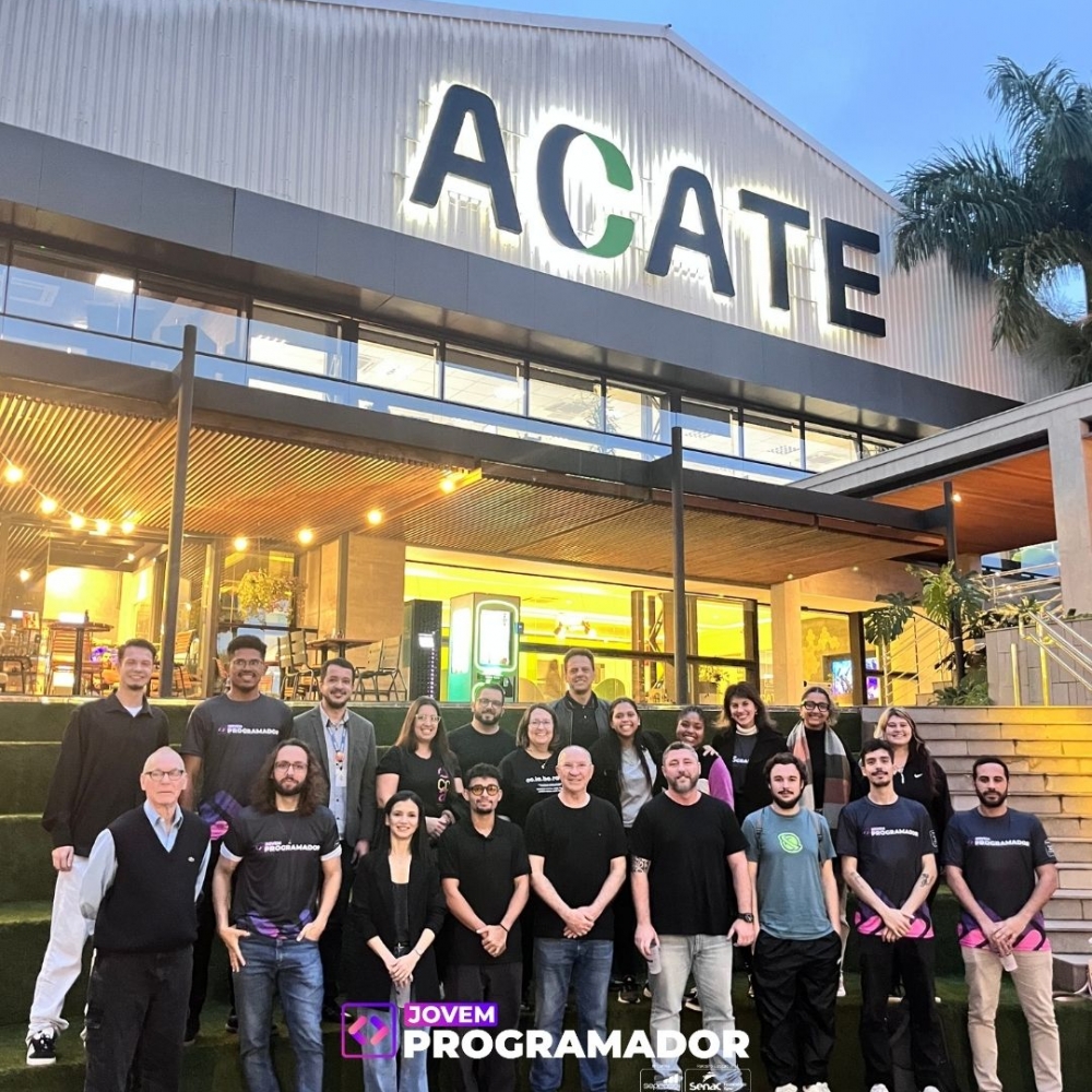 Jovem Programador participa de encontro na ACATE e fortalece conexão com o ecossistema de inovação de SC